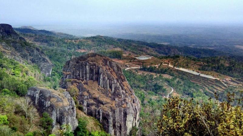 GUNUNG PURBA - GUNUNG KIDUL GUNUNG PURBA - GUNUNG KIDUL